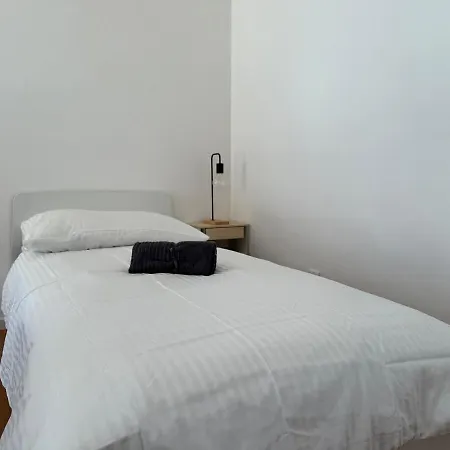 100 M2 Mit Balkon Und Parkplatz Gerasdorf bei Wien