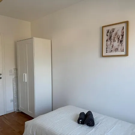 100 M2 Mit Balkon Und Parkplatz Gerasdorf bei Wien