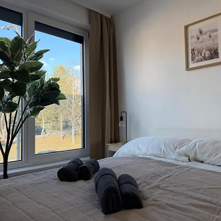 100 M2 Mit Balkon Und Parkplatz Διαμέρισμα Gerasdorf bei Wien