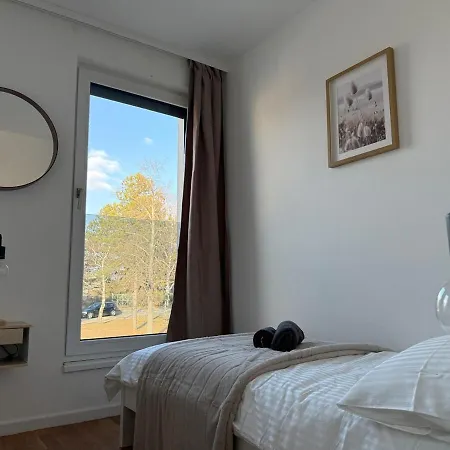 Διαμέρισμα 100 M2 Mit Balkon Und Parkplatz Gerasdorf bei Wien