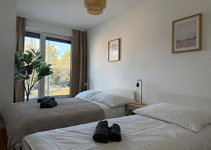 100 M2 Mit Balkon Und Parkplatz 维也纳附近格拉斯多夫