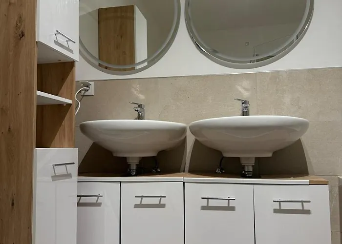 100 M2 Mit Balkon Und Parkplatz 公寓 *